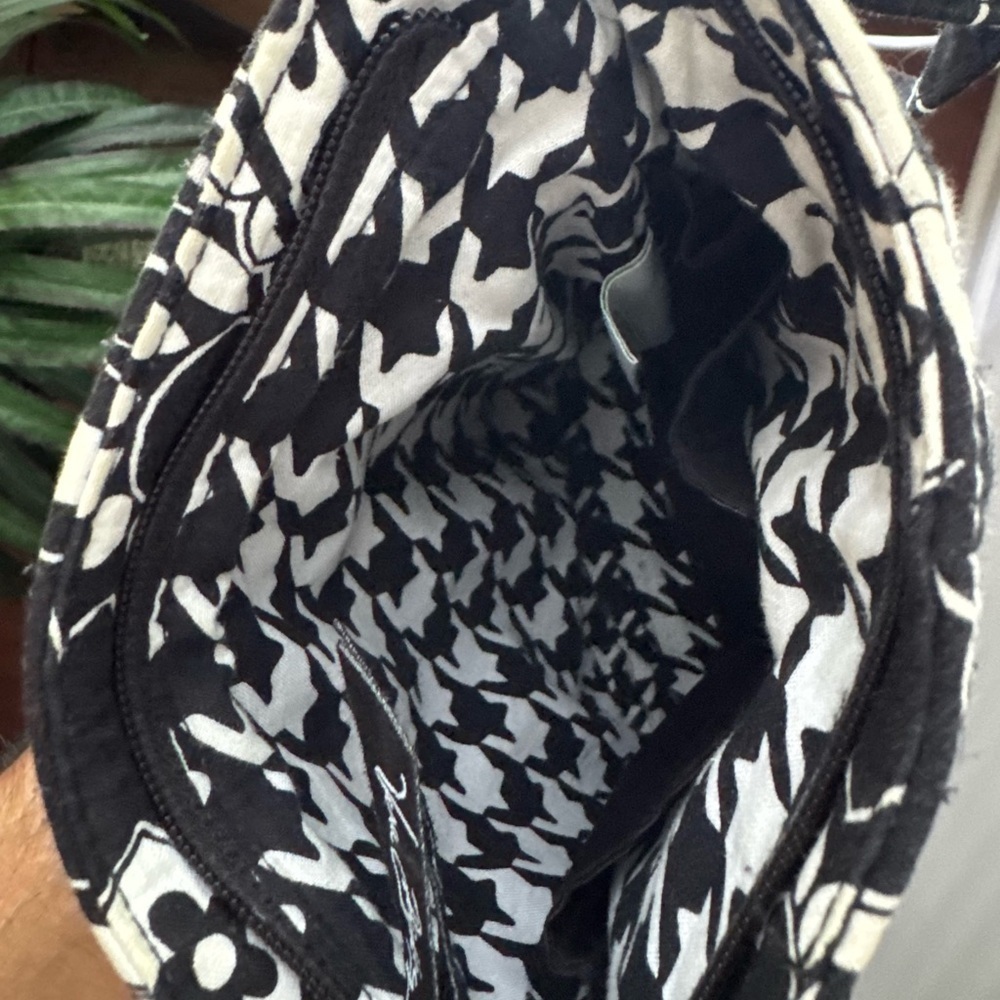 Vera Bradley Paisley Crossbody Purse Black - Picture 7 of 7
